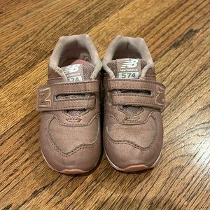 New Balance Classic 574 toddler Girls Sneakers  Size 7